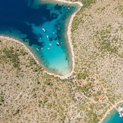 Kornati til øen Mana og Kukljica og Beach Lojena Tur med båd | voooya