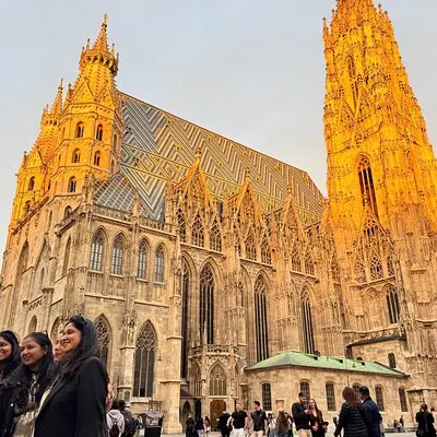 Wien privat stadsrundtur: Palats, kyrkor och Sacher Cake Option | voooya