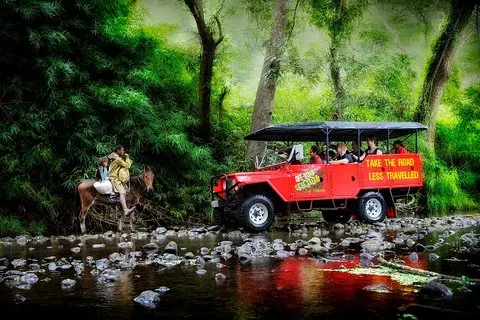 Naihehe Cave Safari i Sigatoka med BBQ-lunch
