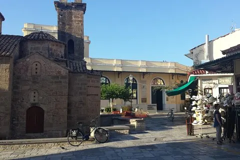 Visite privée à pied du centre historique de Kalamata (Prix par groupe) | voooya