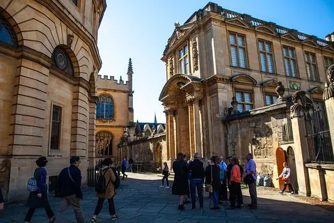 Oxford University Walking Tour med University Alumni Guide