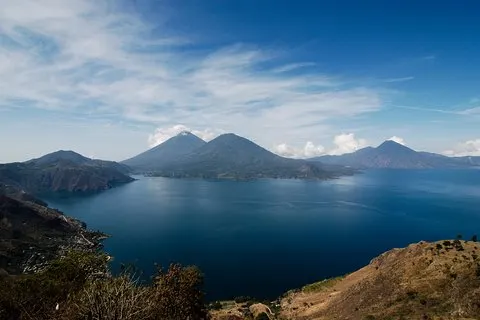 Excursión de un día al lago de Atitlán desde Antigua
