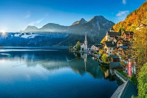 Hallstatt et les collines sont en vie | voooya