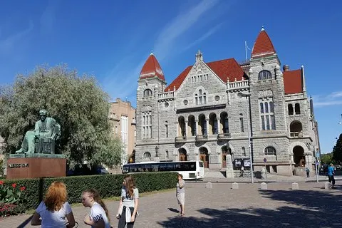 Helsinki Highlights: visite à pied avec guide local | voooya