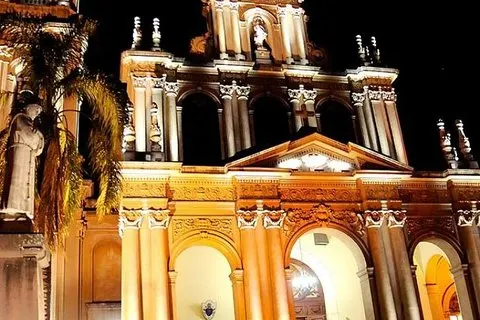 サンサルバドル・デフフイ市内観光