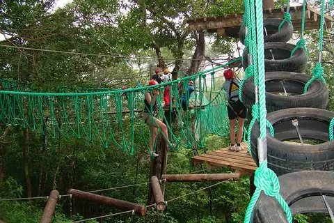 ハイロープ「デイパスアドベンチャー」家族や友人のためのアクティビティ