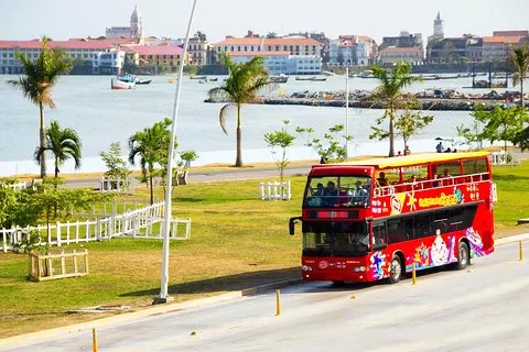 Stadtrundfahrt Panama-Stadt Hop-On Hop-Off Bustour