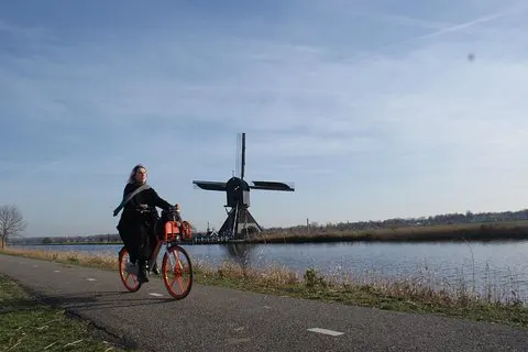 Sykkeltur i Kinderdijk-området