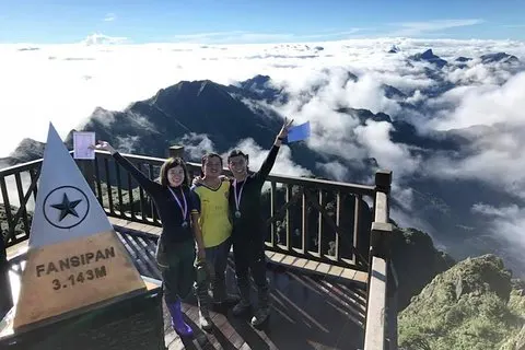 1 dag Fansipan Trekking