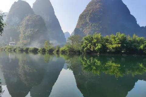Guilin Yangshuo Day tour från Nanning med Round Way Bullet Train