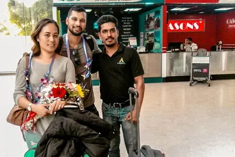 Jaffna Intl. Flygplats (IATA: JAF) till Colombo Intl. Flygplats (IATA: CMB) Överföring