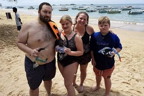 Excursion en bateau à fond de verre et plongée en apnée à Hikkaduwa | voooya