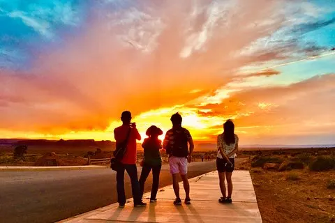 Visite au coucher du soleil de Monument Valley