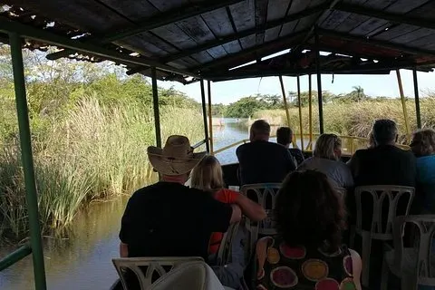 Parc écologique et promenade en bateau sur la rivière | voooya