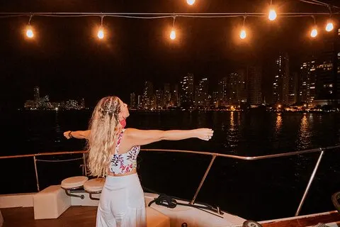 Dîner-croisière sur la baie de Carthagène avec Sibarita Master | voooya