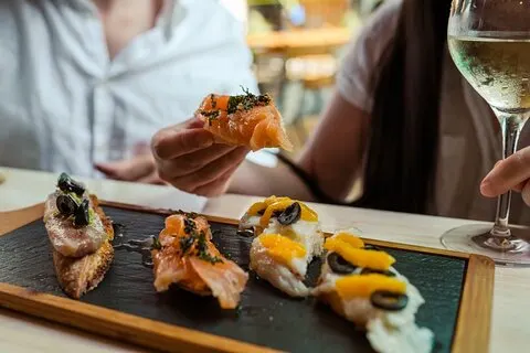 Private San Sebastian Pintxos Tour mit Ortskundiger Reiseleiter | voooya