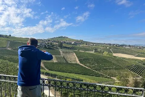 Privat Barolo vintur med vinmakare från Turin