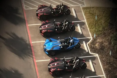 ヒューストンのポラリス スリングショット ガイド付きツアー