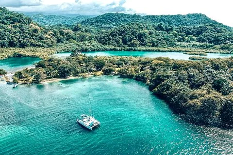 Full-Day Caribbean Catamaran Cruise: Beaches, Snorkeling & Lunch