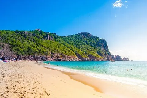 Excursion en bateau sur l'île de Cléopâtre au départ de Marmaris avec déjeuner et boissons | voooya