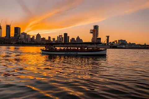 Montreal : Crucero en barco eléctrico guiado en grupo reducido