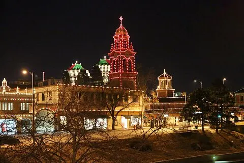 Magica passeggiata di Natale privata di Kansas City | voooya
