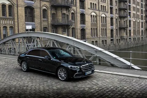 Privat byrundtur i Hamborg med en Mercedes S-klasse