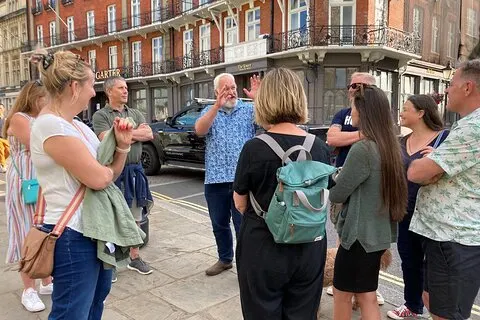 Tour a piedi per piccoli gruppi della città di Windsor (max 8 persone)