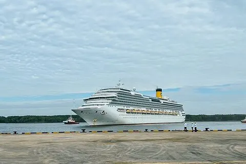 フーミー港発ホーチミン市海岸小旅行プライベートツアー