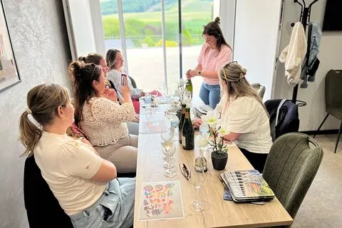 One Day Tour in Champagne with Lunch and Tasting
