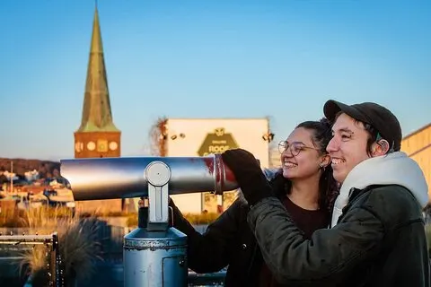 Århus vandringstur: Från Vikingabyn till Metropolis
