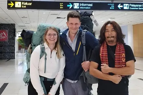 Transfer van de luchthaven naar Berastagi enkele reis