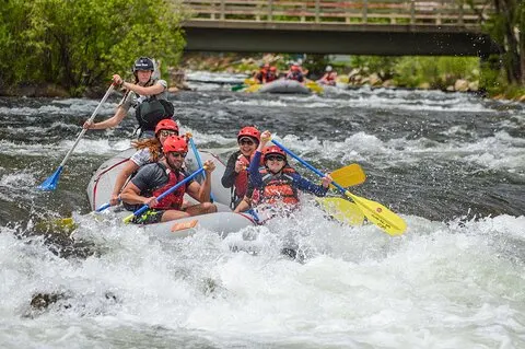 Voyage en rafting Clear Creek Classic 2h 30m - Idaho Springs, CO