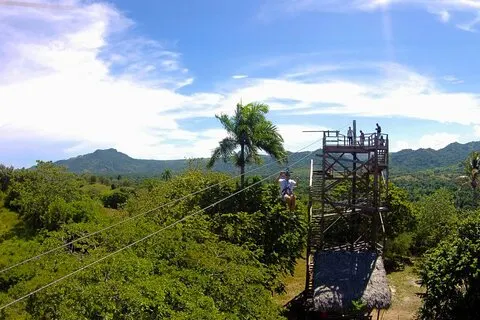 Aventura en tirolina en Puerto Plata