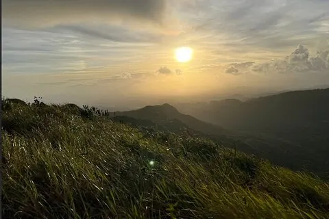 Cara Iguana Sunset Hike — Viste panoramiche a El Valle de Antón
