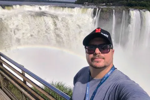 Tour privato delle Cascate dell'Iguazu: Brasile e Argentina in un giorno VIP