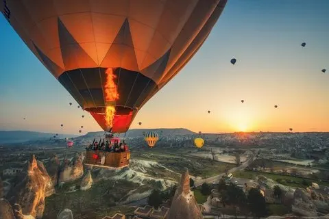 Cappadocia 2 Giorni: Da Alanya con Notte in Hotel Grotta