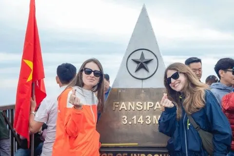 Tour van een halve dag met kabelbaan vanuit Sapa Dak van Indochina