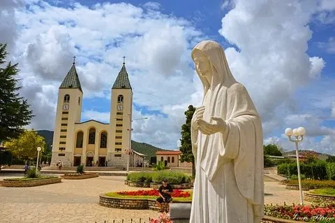 Medjugorje Pilgertour von Sarajevo - St. Jakob Kirche Besuch
