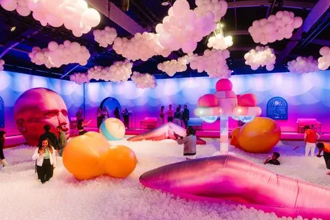 Bubble Planet Montreal : Experiencia interactiva digital inmersiva