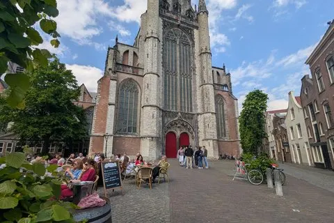 Leiden entdecken : Von Pilgern zu Malern in der historischen Schlüsselstadt