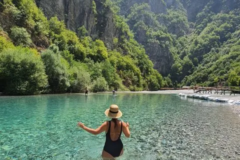 Shkoder til Komani Lake dagstur og Shala River båttur