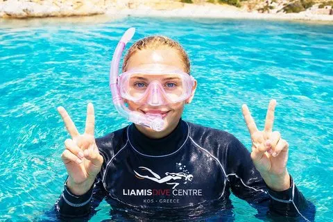 Experiência de mergulho com snorkel de meio dia com um barco de mergulho em Kos, Grécia
