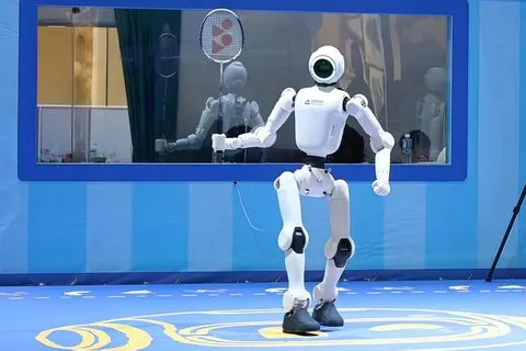 Guangzhou Future Tech Tour: eVOLT, Robotaxi & AI