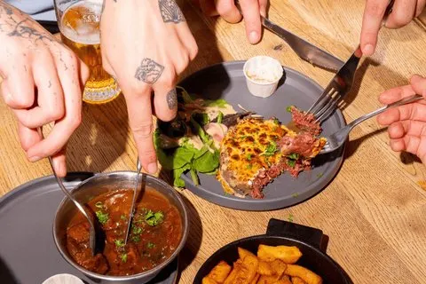 Tour gastronomico di Lille all'ora di pranzo | voooya