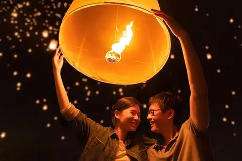 Billet Chiang Mai Yi Peng Lantern Festival 2026 avec transferts