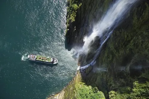 Milford Sound Cruise - RealNZ